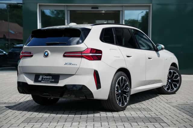 BMW X3 (2026) thumbnail 2