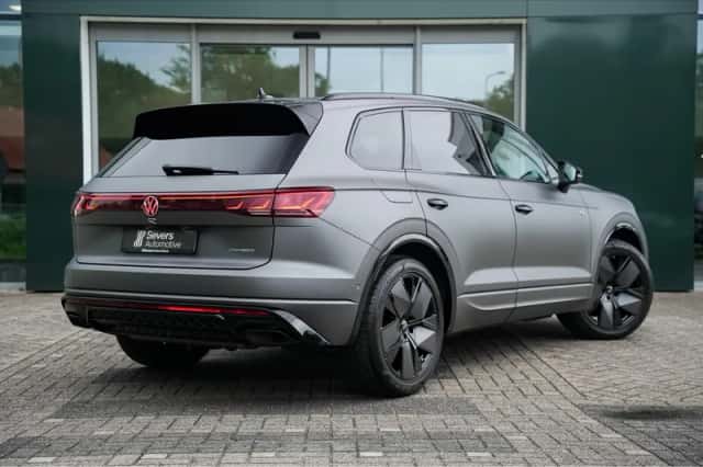 Volkswagen Touareg (2025) thumbnail 3