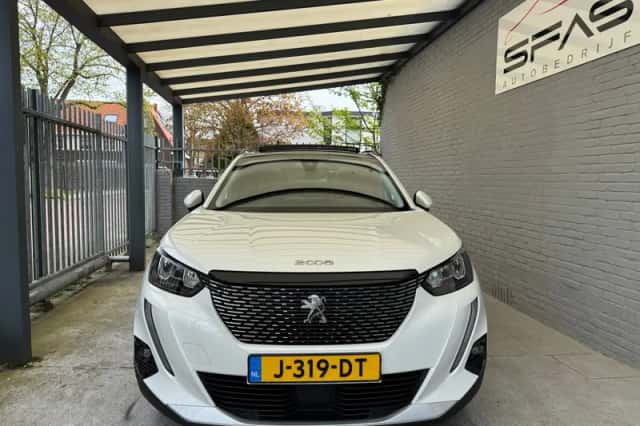 Peugeot 2008 (2020) thumbnail 2