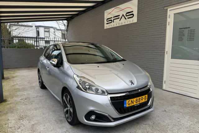 Peugeot 208 (2015) thumbnail 1