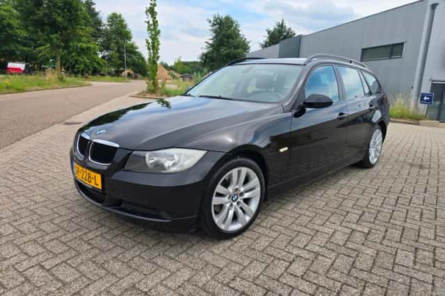 BMW 3-Serie (2008) thumbnail 1