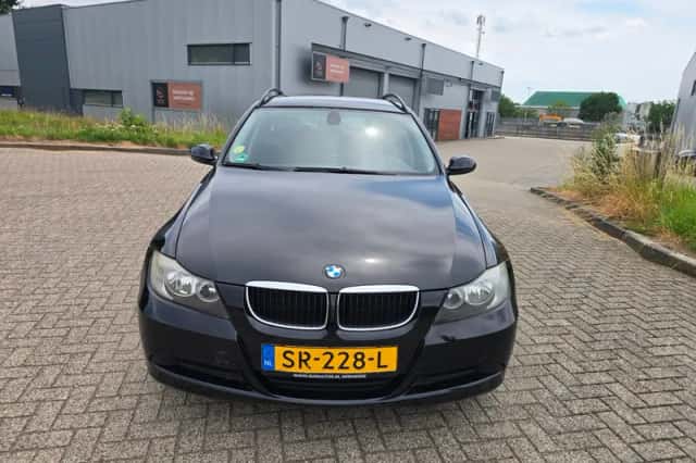 BMW 3-Serie (2008) thumbnail 2