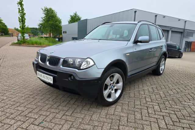 BMW X3 (2005) thumbnail 2