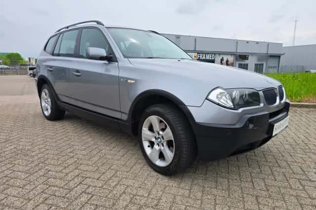 BMW X3 (2005) thumbnail 4