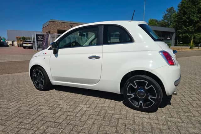 Fiat 500 (2014) thumbnail 4