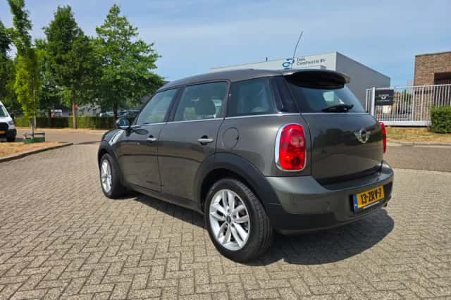 MINI Countryman (2013) thumbnail 5