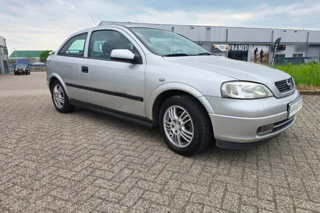 Opel Astra (1999) thumbnail 3