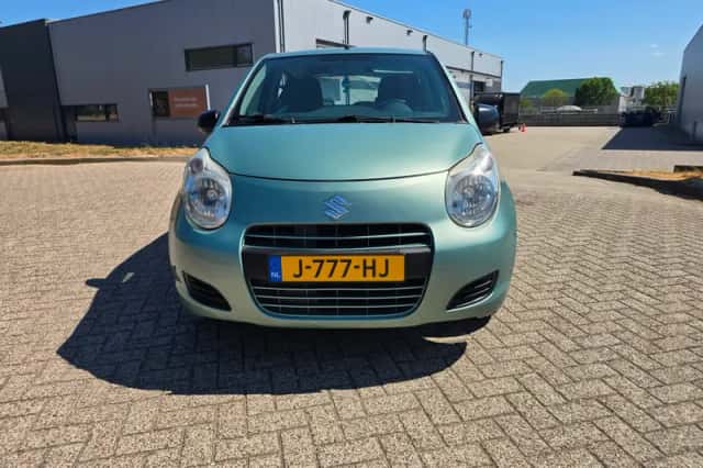 Suzuki Alto (2009) thumbnail 3