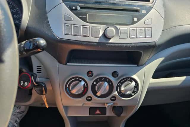 Suzuki Alto (2009) thumbnail 6