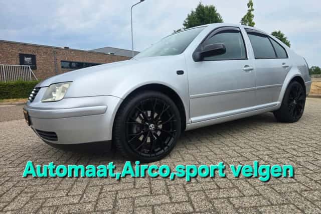 Volkswagen Bora (2001) thumbnail 1
