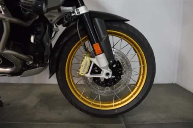 BMW R 1250 GS Adventure (2022) thumbnail 3