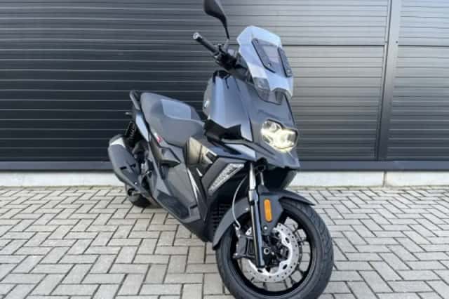 BMW C 400 X (2023) thumbnail 3