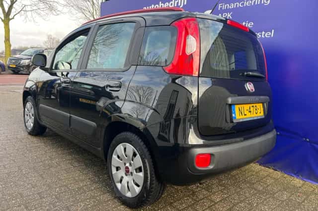 Fiat Panda (2017) thumbnail 2