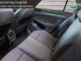 Volkswagen Golf (2021) thumbnail 8