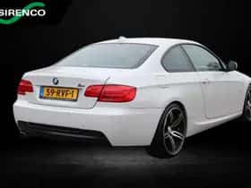 BMW 320i thumbnail 3