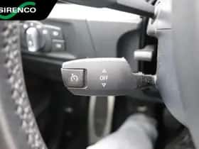 BMW 320i thumbnail 30