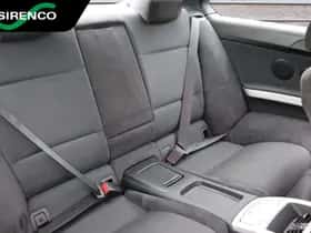 BMW 320i thumbnail 7