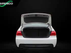 BMW 320i thumbnail 8