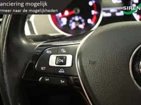 Volkswagen Passat thumbnail 33