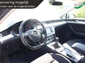 Volkswagen Passat (2015) thumbnail 5