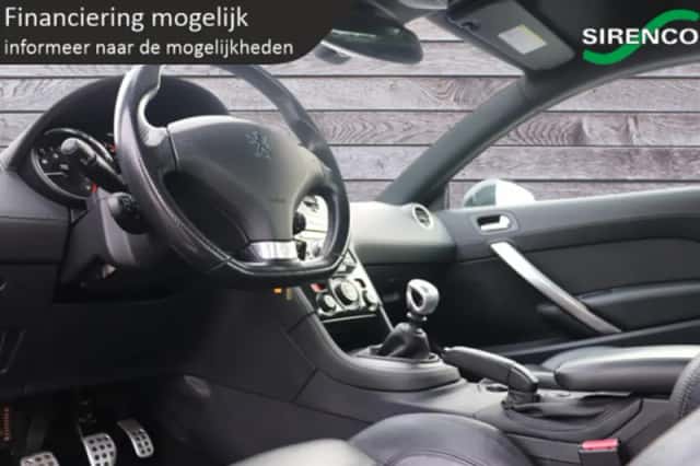 Peugeot RCZ (2011) thumbnail 5