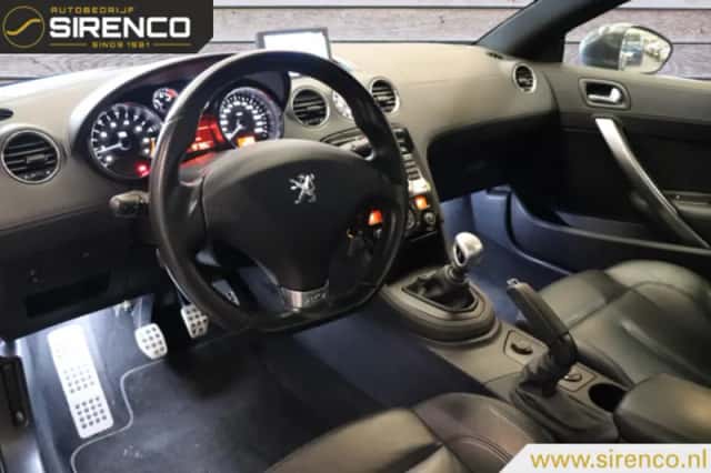 Peugeot RCZ (2011) thumbnail 5