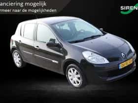Renault Clio thumbnail 32