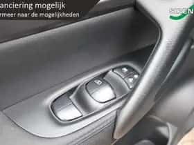 Nissan Qashqai (2016) thumbnail 23