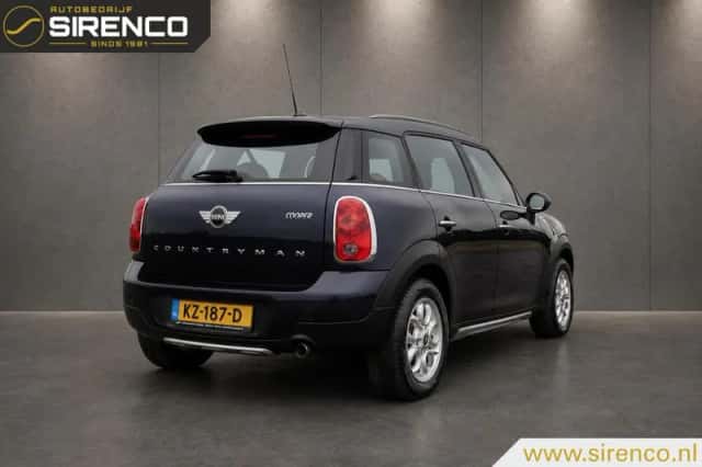 MINI Countryman (2017) thumbnail 3