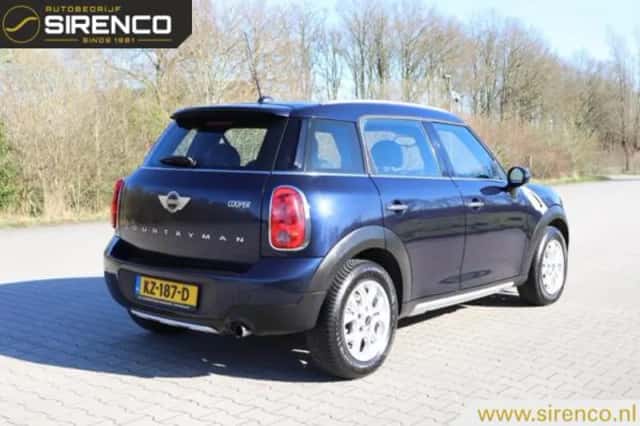 MINI Countryman (2017) thumbnail 3