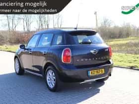 MINI Countryman (2017) thumbnail 4
