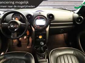 MINI Countryman (2017) thumbnail 5