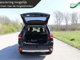 Mitsubishi Outlander (2015) thumbnail 76