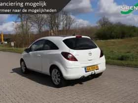 Opel Corsa (2012) thumbnail 4