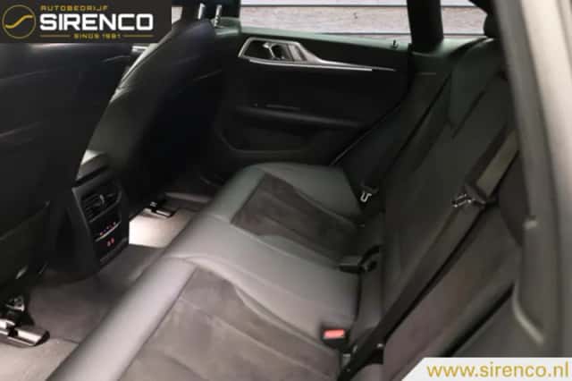 BMW i4 (2022) thumbnail 6