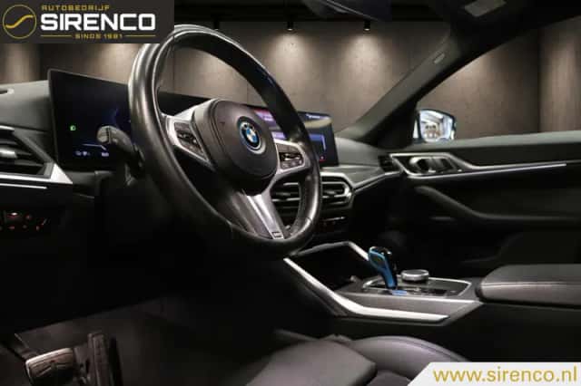 BMW i4 (2022) thumbnail 6