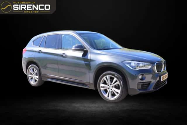 BMW X1 (2018) thumbnail 2