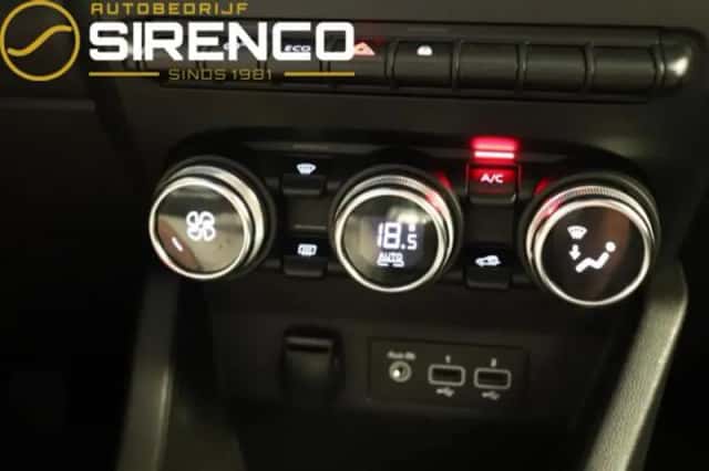Renault Clio (2021) thumbnail 6