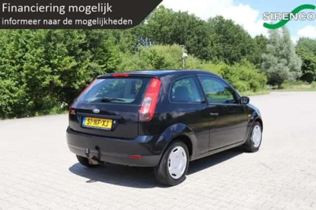 Ford Fiesta (2003) thumbnail 3