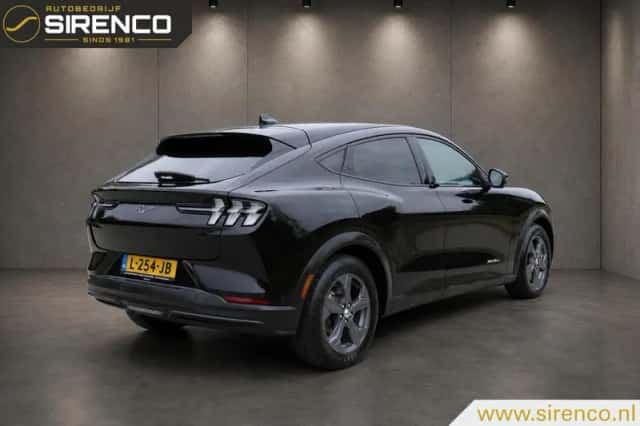 Ford Mustang Mach-E (2021) thumbnail 3
