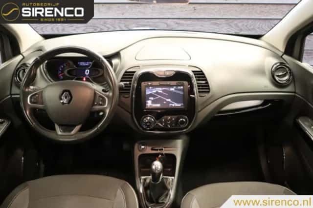 Renault Captur (2016) thumbnail 5