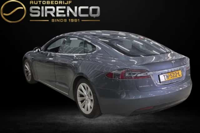 Tesla Model S (2018) thumbnail 4