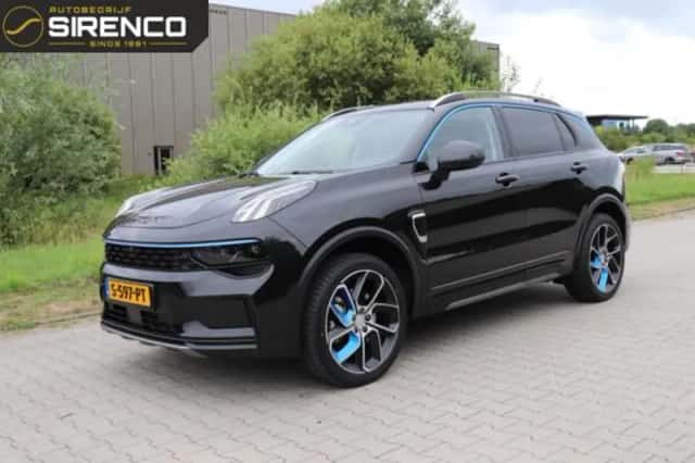 Lynk & Co 01 (2023) thumbnail 2