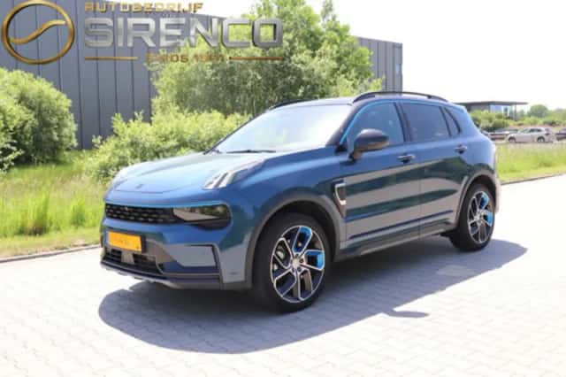 Lynk & Co 01 (2023) thumbnail 2