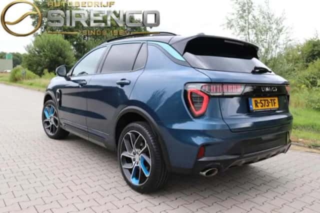 Lynk & Co 01 (2023) thumbnail 3