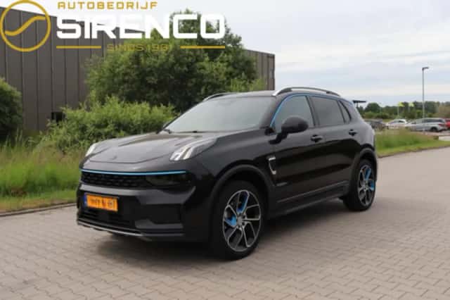 Lynk & Co 01 (2022) thumbnail 2