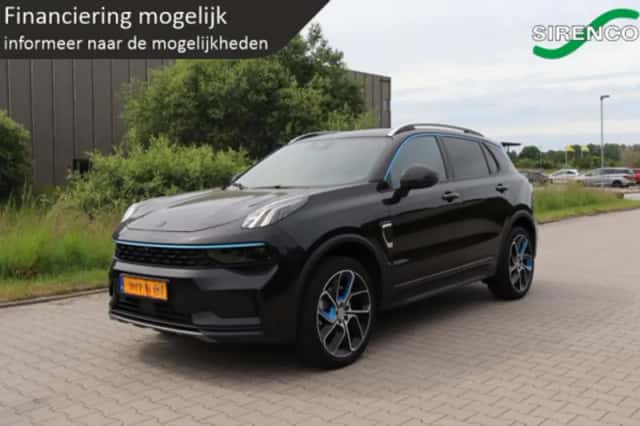 Lynk & Co 01 (2023) thumbnail 2