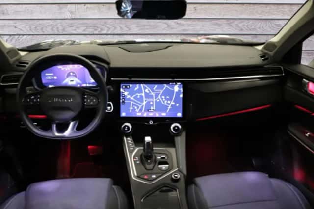 Lynk & Co 01 (2023) thumbnail 5