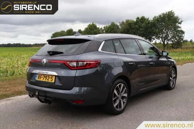 Renault Mégane (2017) thumbnail 3