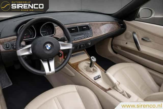 BMW Z4 (2006) thumbnail 5